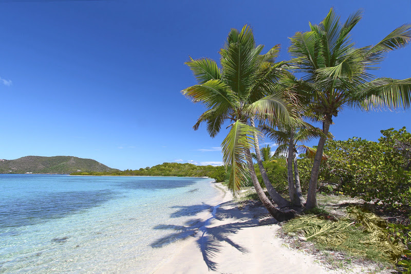 Beef Island, em Tortola, nas Ilhas Virgens Britânicas é outro paraíso do roteiro