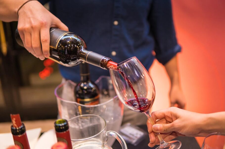 Em parceria com a Wine Locals, separamos três rolês incríveis em SP pra amantes do vinho se deliciarem