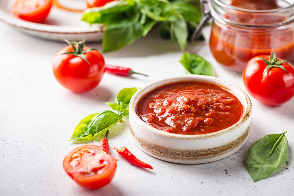 Saiba como fazer o melhor de tomate caseiro de todos