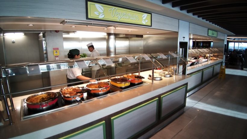 Marketplace, bufê que fica no deck 15 e oferece grande variedade de comida, inclusive vegetariana