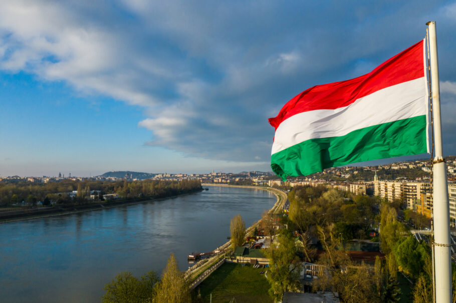 Governo da Hungria oferece programa de bolsas de estudo a brasileiros