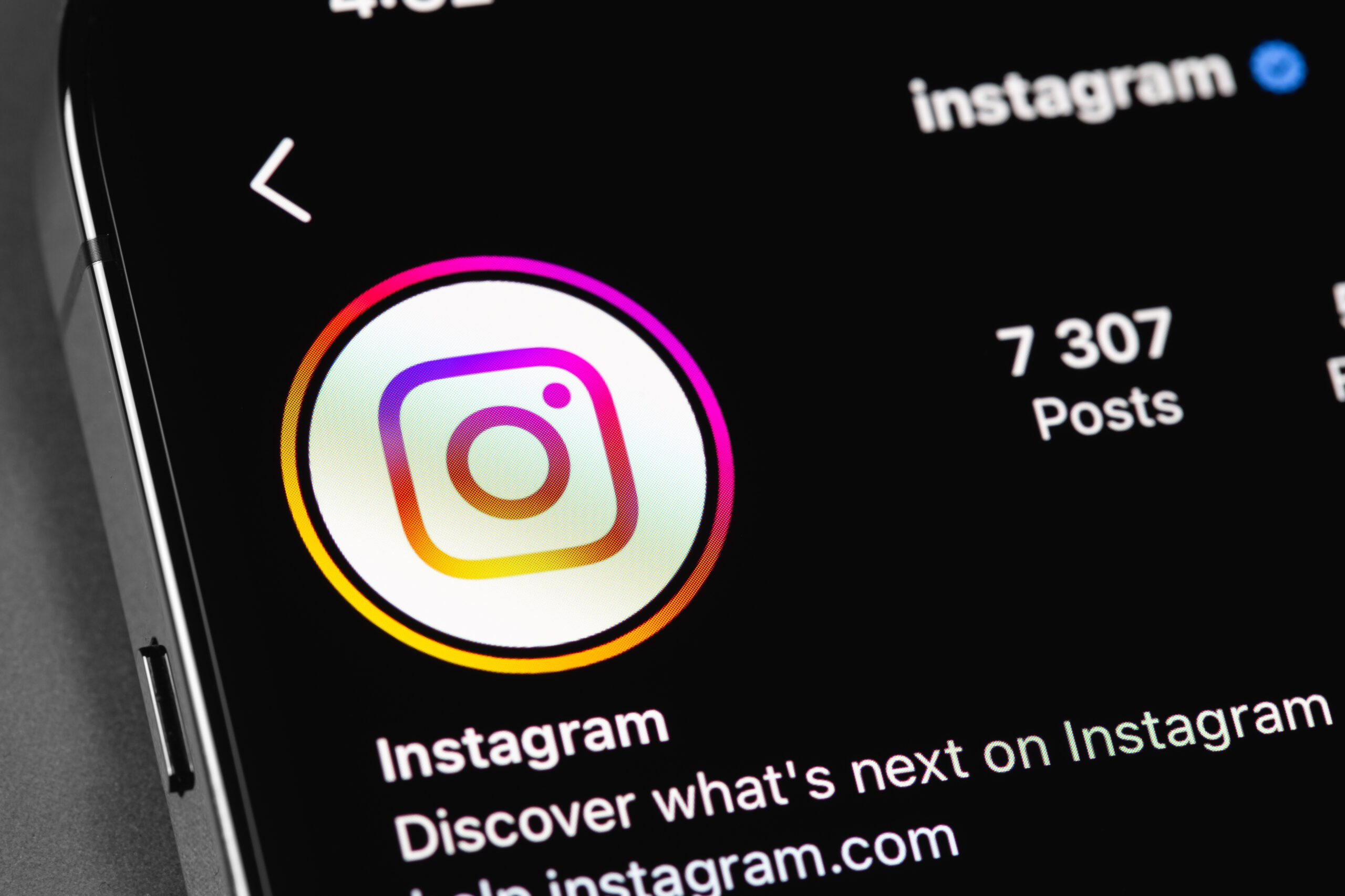 Saiba como alterar o fundo dos Stories do Instagram