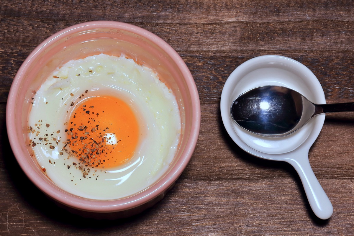 Faça um delicioso ovo no micro-ondas em apenas 2 minutos