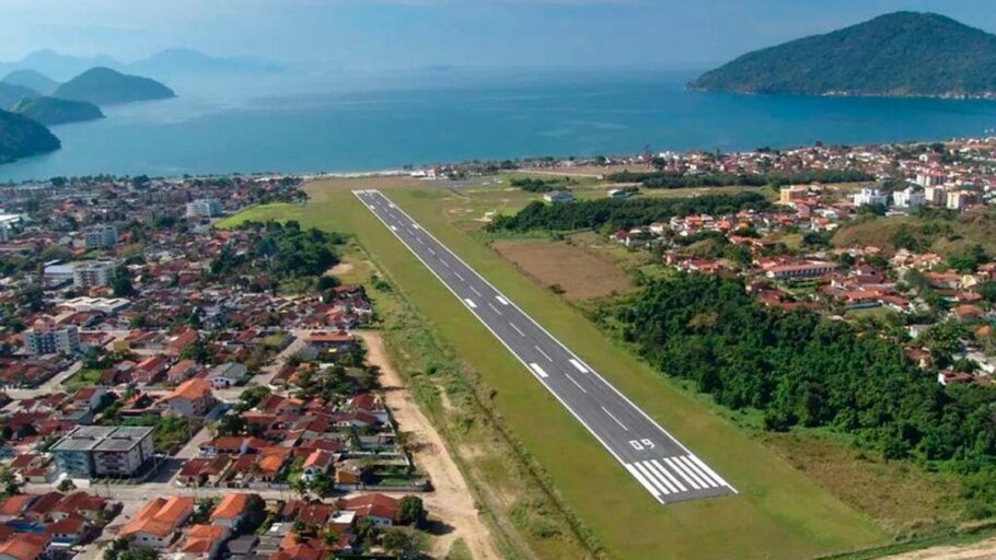 Aeroporto de Ubatuba passa a receber voos da Azul