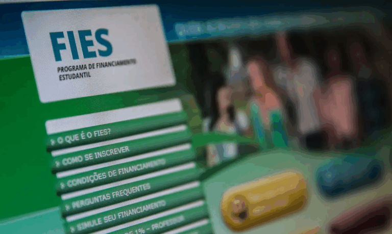 Governo Lula lança Fies Social para estudantes de baixa renda