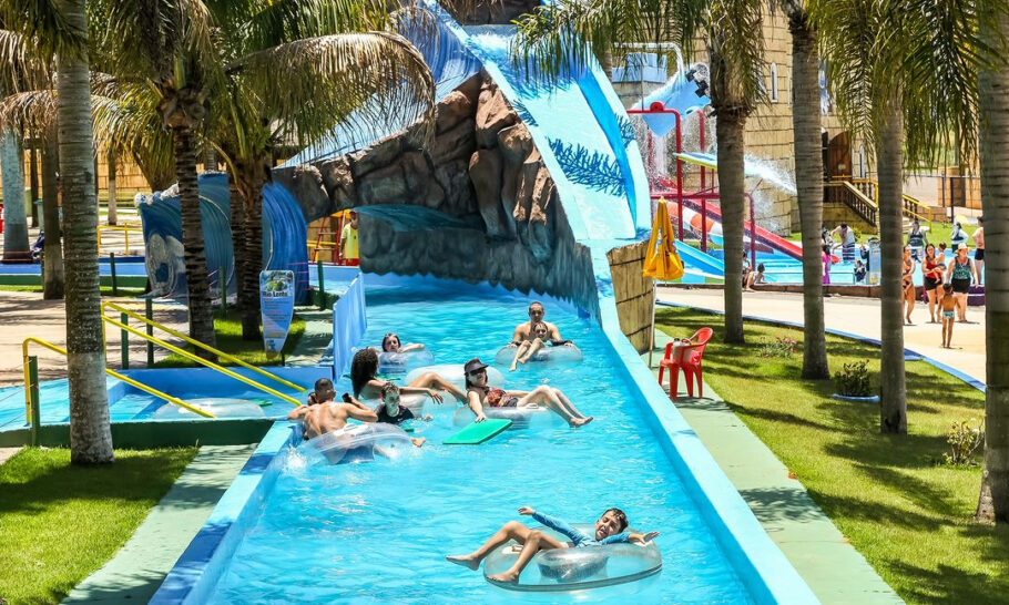 Castelo Park Aquático oferece atrações para todas as idades