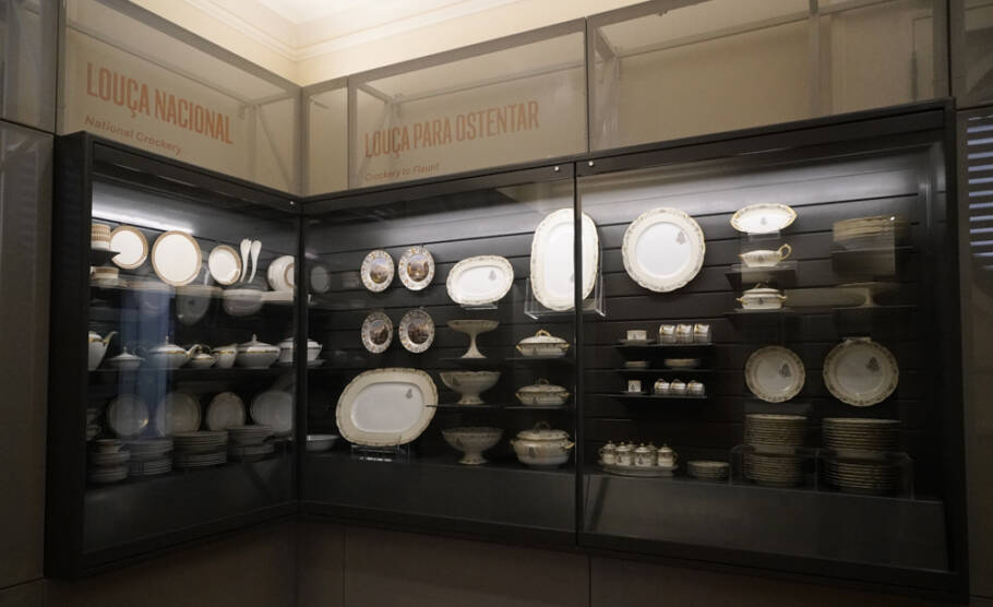 Exposição Comunicar: Louças no Museu do Ipiranga