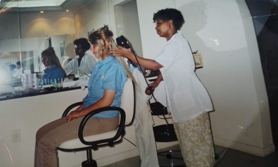 Edma teve a sua vida transformada ao fazer um curso para cabeleireiras