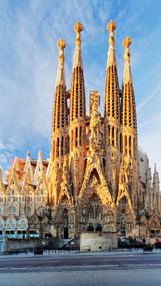 A suntuosa Sagrada Familia em Barcelona!