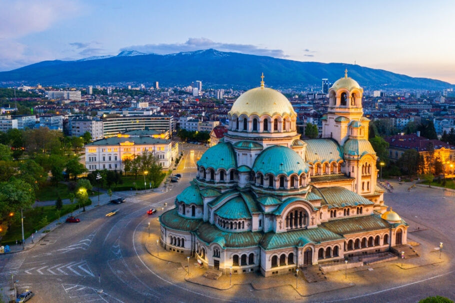 A bela Catedral Alexander Nevsky em Sofia