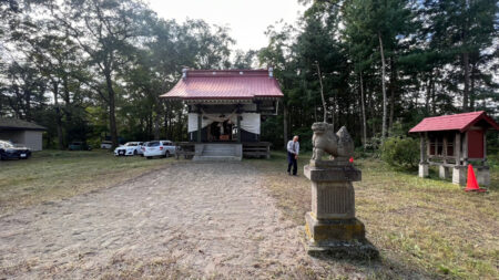 Templo em área rural de Tokachi neste roteiro de bike