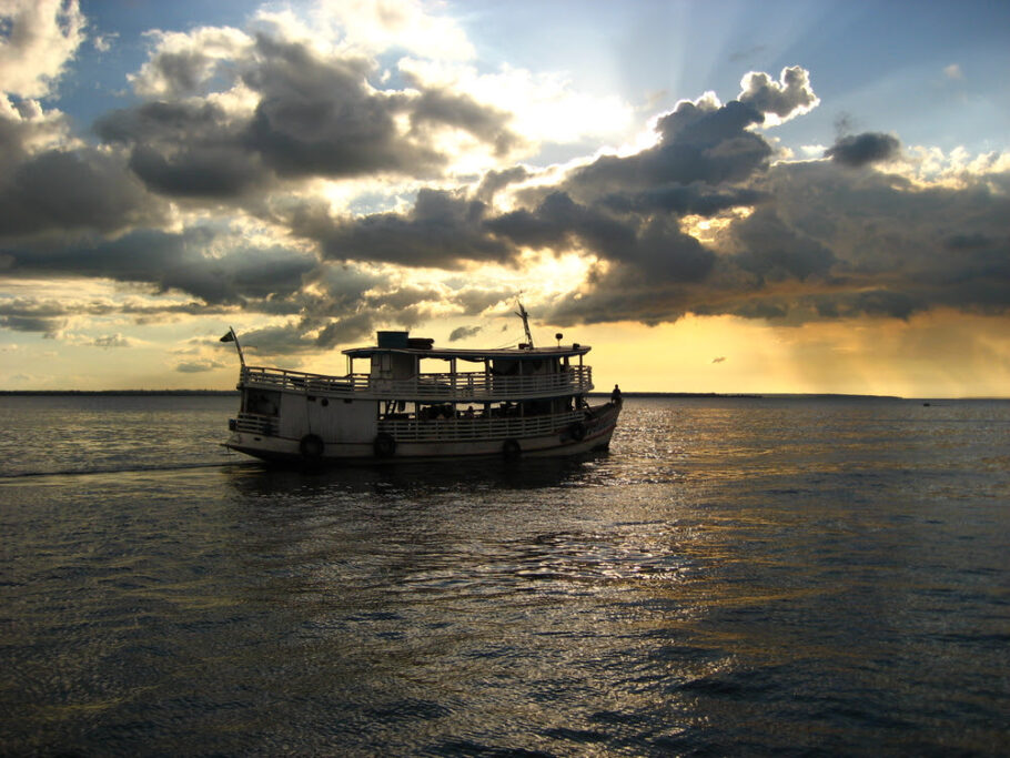 Impressive sunset over the Rio Negro near Manaus, Amazon – Brazil