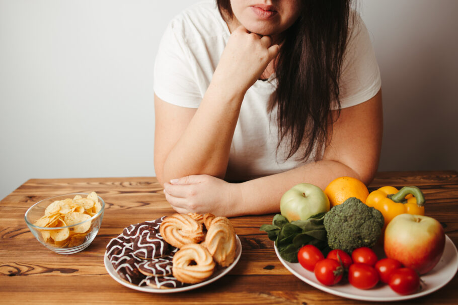 Saiba como certos hábitos alimentares contribuem para inflamação