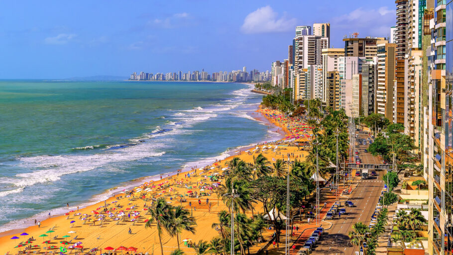 Praia de Boa Viagem, no Recife (PE), é um dos destinos em promoção da Smiles Viagens
