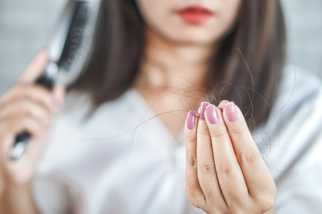 O que pode causar queda de cabelo? Estudo faz descoberta