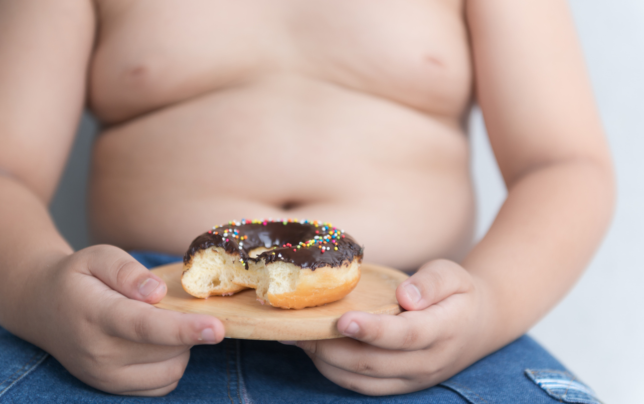 Estudo revela aumento de altura e obesidade em crianças do Brasil
