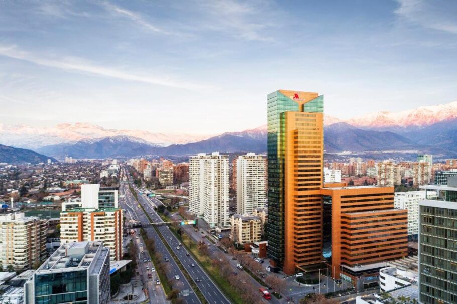 Marriott fica em um prédio que até 2010 era considerado o prédio mais alto Chile