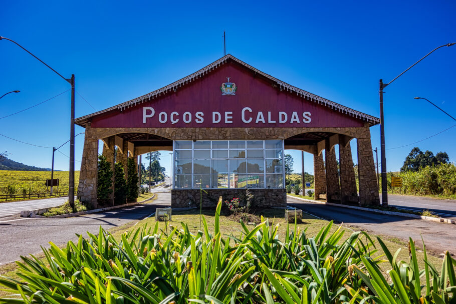 Pórtico de entrada da cidade de poços de Caldas, no sul de Minas Gerais