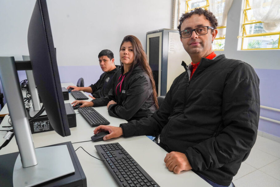 Governo do Paraná e Senac ofertam 2.370 vagas em cursos gratuitos para alunos da EJA