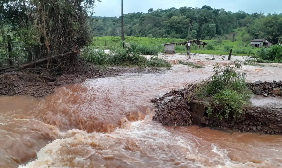 Imagem da destruição causa pelas enchentes no Rio Grande do Sul