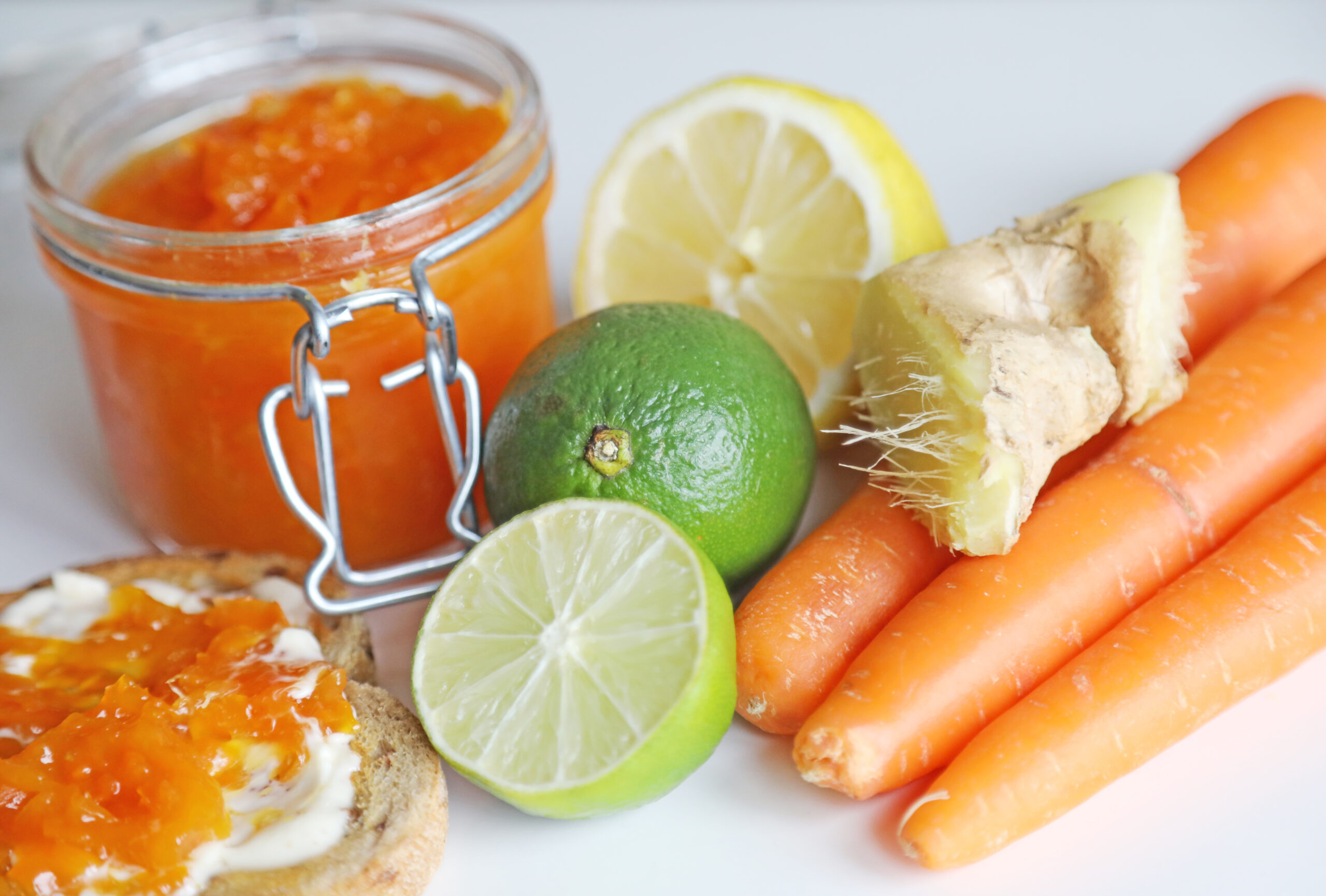 Então, por que adicionar o suco de cenoura com limão à sua dieta?
