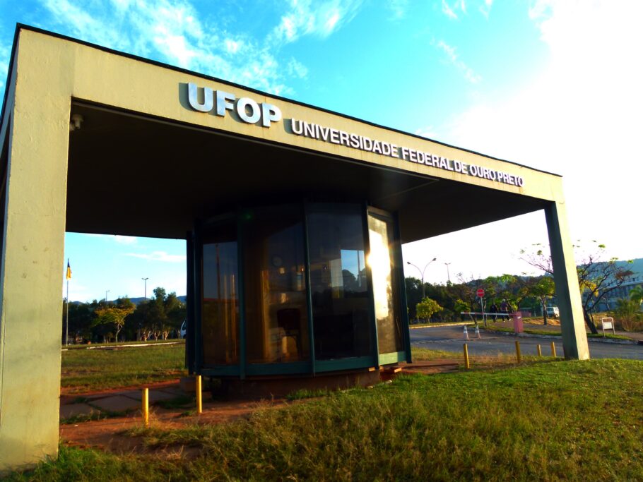 Universidade de Federal de Ouro Preto abre vagas 900 em cursos gratuitos EaD