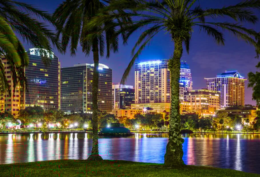 Orlando Florida, lake Eola, skyline, skyscrapers, night.