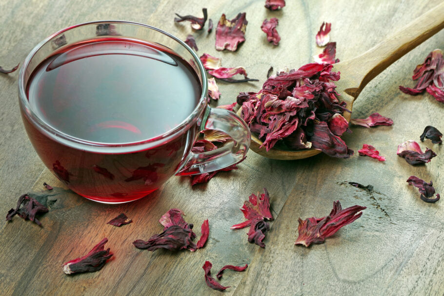 Chá de hibisco possui uma ampla riqueza nutricional