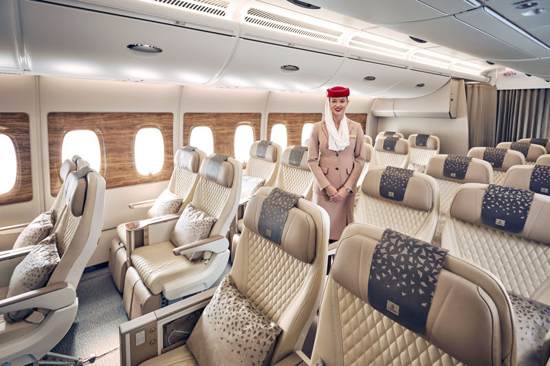 Interior da Premium Economy da Emirates, disponível em voos a partir do Brasil