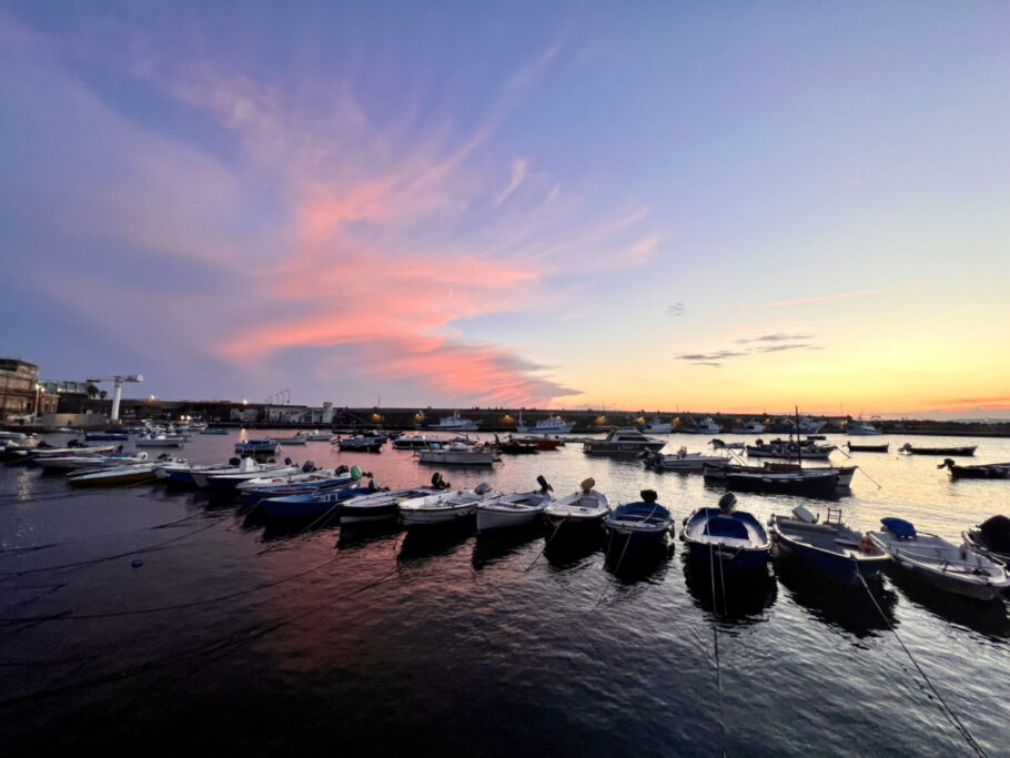 Pôr do sol no porto de Herculano