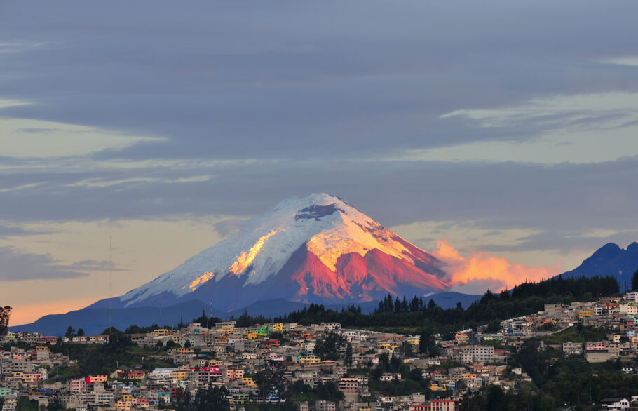 Vista do vulcão Cotopaxi, em Quito