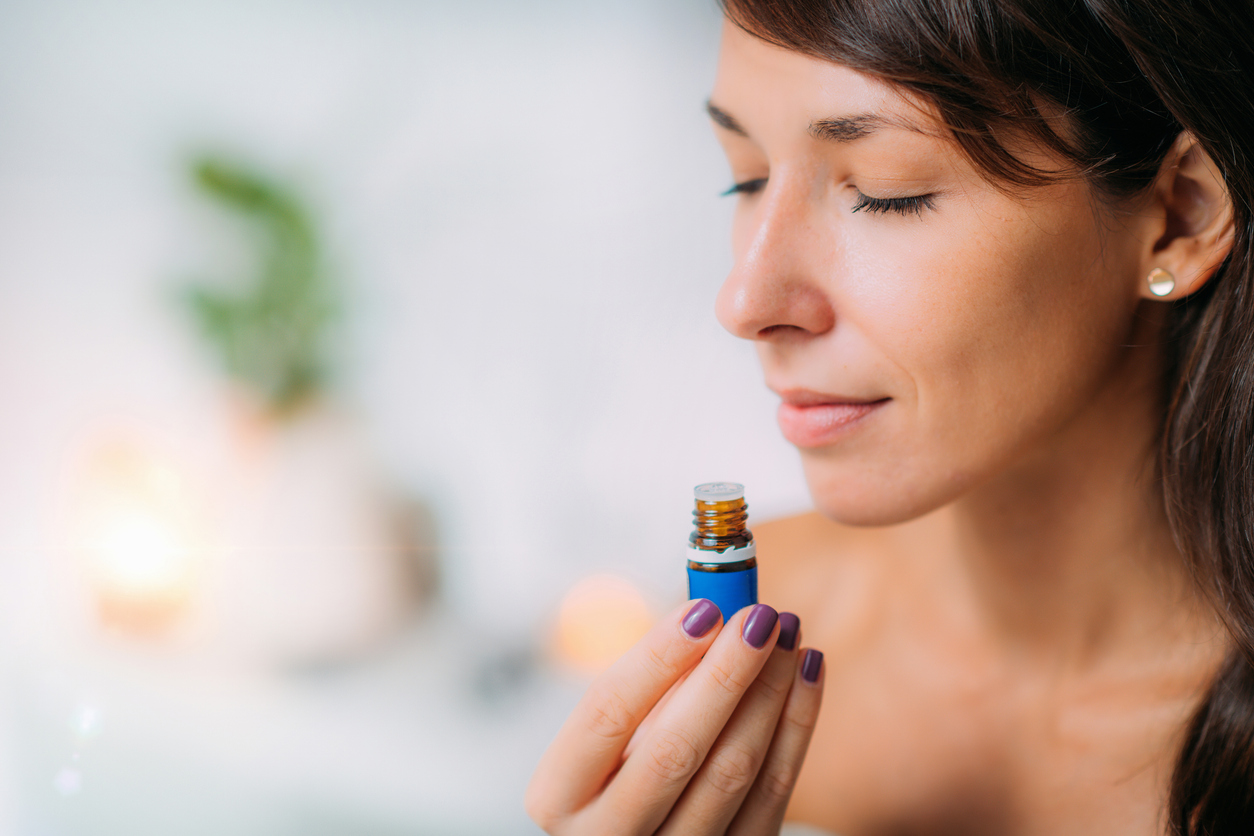 Estudou se dedicou a entender como os aromas podem ajudar pessoas a romper ciclos de pensamentos negativos – microgen/istock