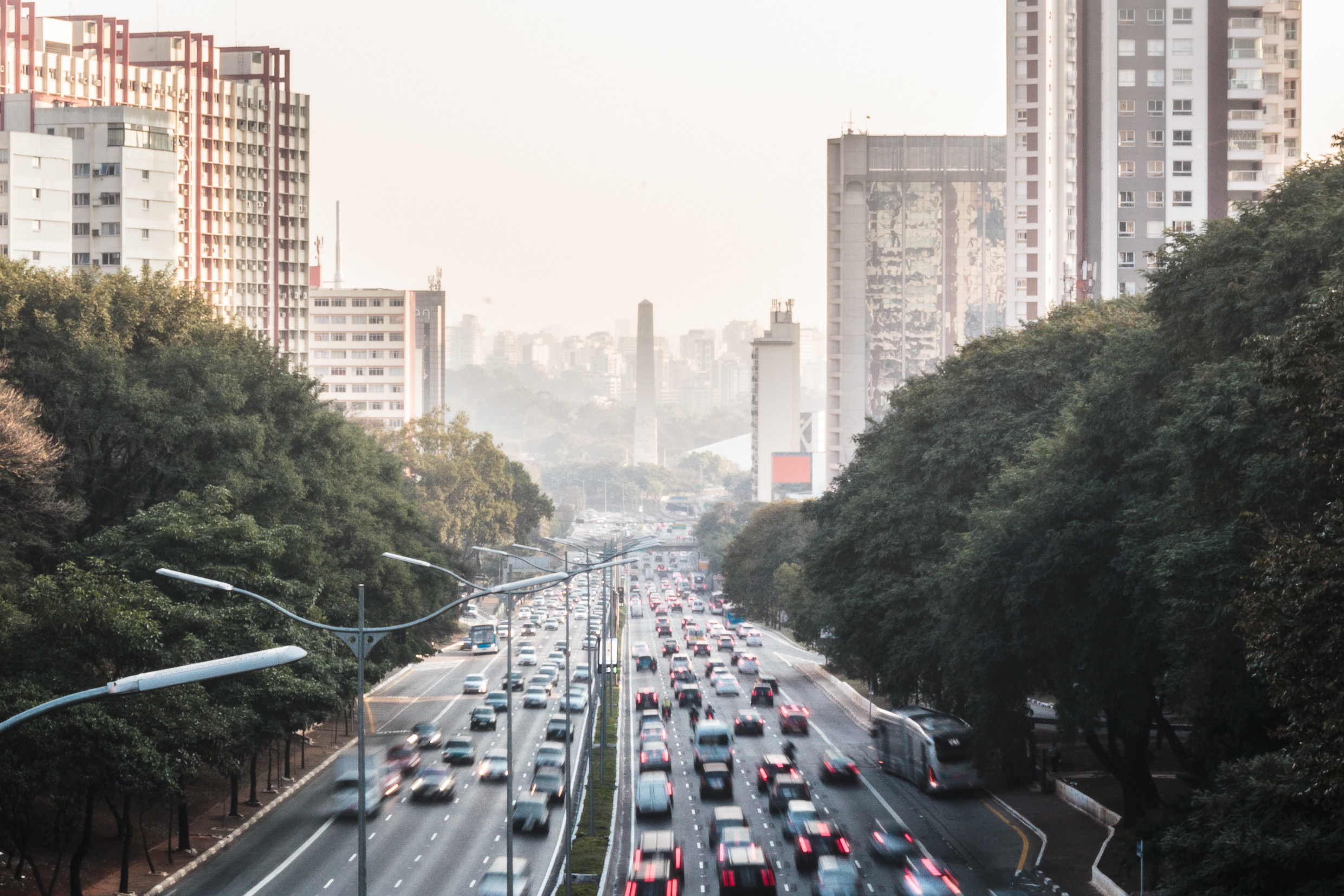 São Paulo lidera o ranking global de pior qualidade de ar em meio a calor extremo e poluição intensa