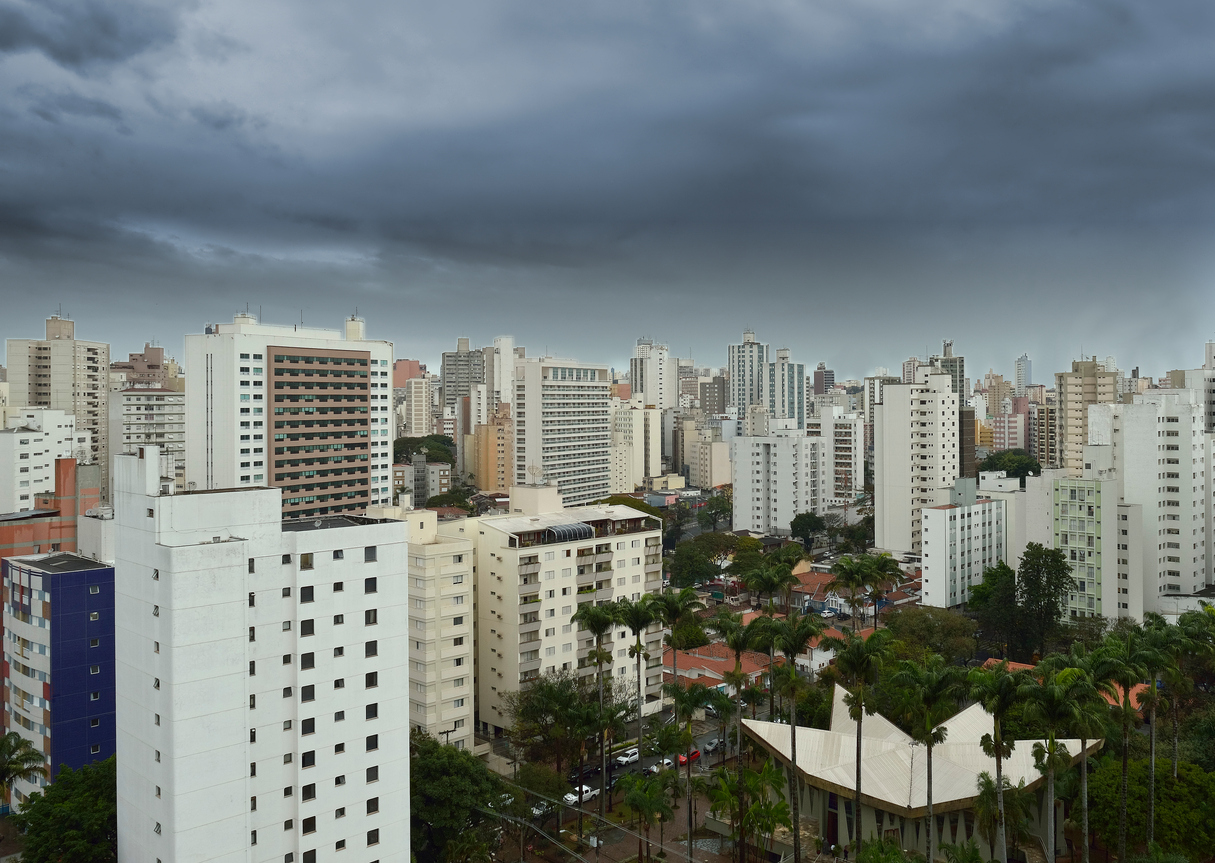 Nova frente fria deve chegar ao Brasil em setembro; confira a previsão do tempo