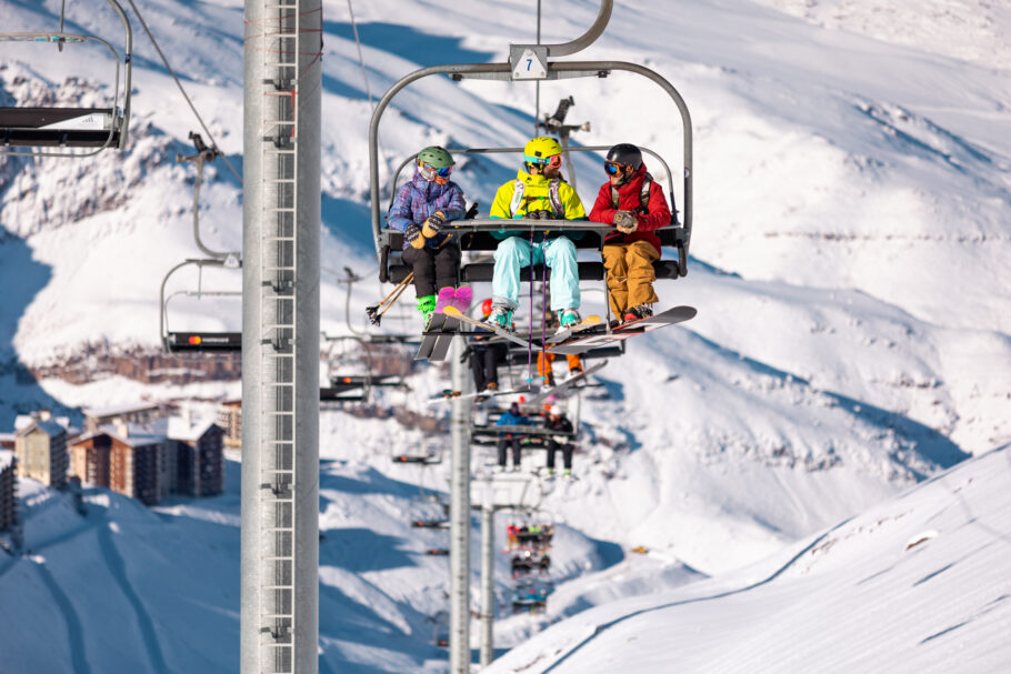 Temporada de neve segue até outubro no Valle Nevado