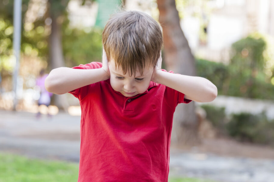 Ciência descobre que crianças com um irmão mais velho com autismo têm 20% mais chances de também ter o transtorno