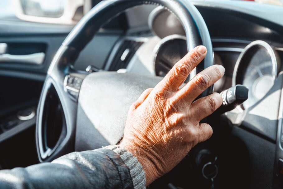 Motoristas com certas doenças podem ter a renovação de CNH suspensa