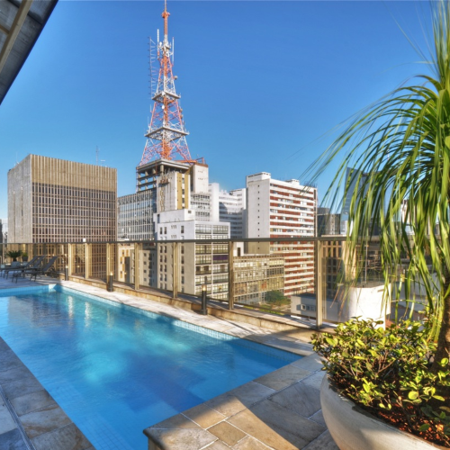 Piscina do hotel Transamerica Executive Paulista