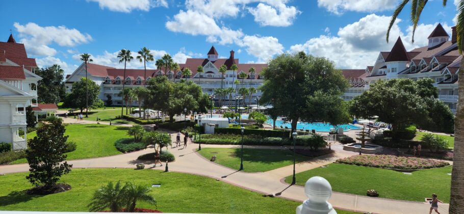 Vista da área externa do Grand Floridian Resort & Spa