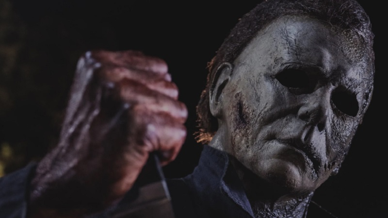 Criado pelo cineasta John Carpenter, Halloween, de 1978, é um dos destaques da programação – Reprodução