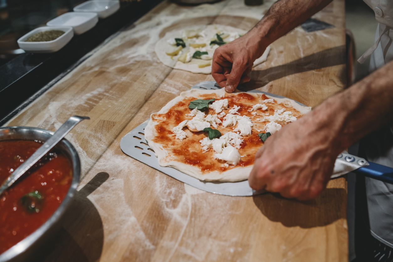 Quatro brasileiros integram seleta lista dos melhores pizzaiolos do mundo – FilippoBacci/iStock