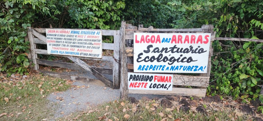 Entrada do Santuário Ecológico Lagoa das Araras