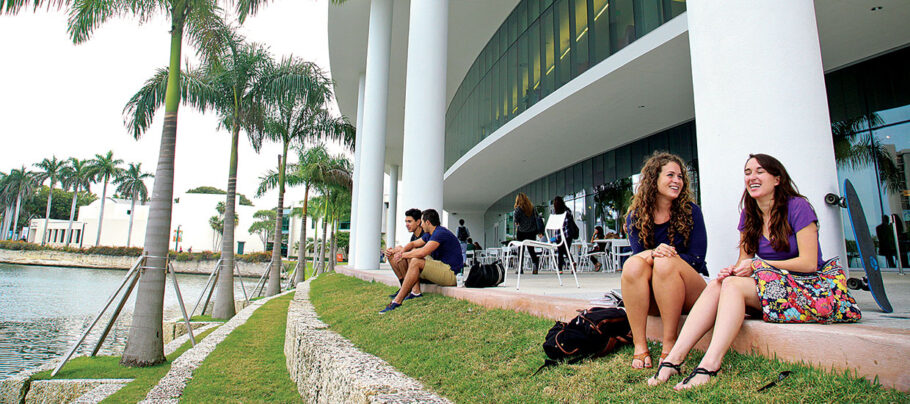 3 programas de bolsas para quem deseja estudar fora em 2025