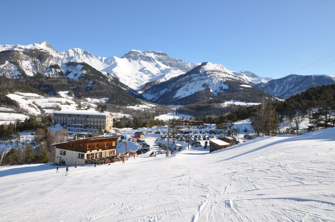 Estação Grand Puy encerra as atividades meses antes da chegada do inverno – Divulgação/Alpes de Haute Provence Tourisme