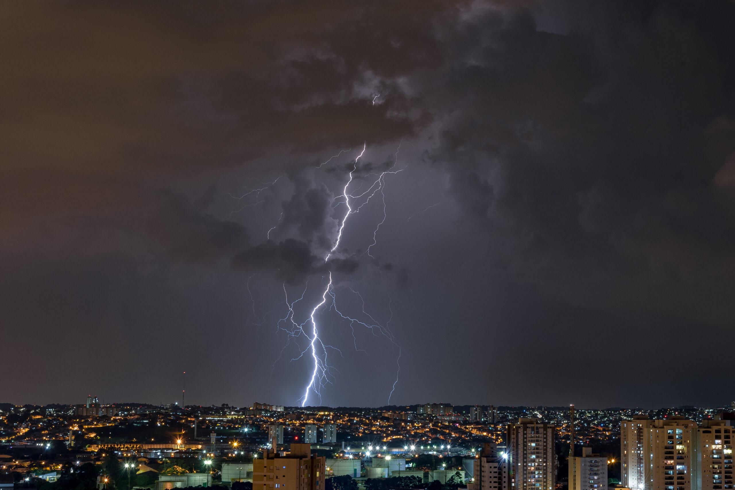 Previsão de tempestade perigosa para esta sexta-feira, 18