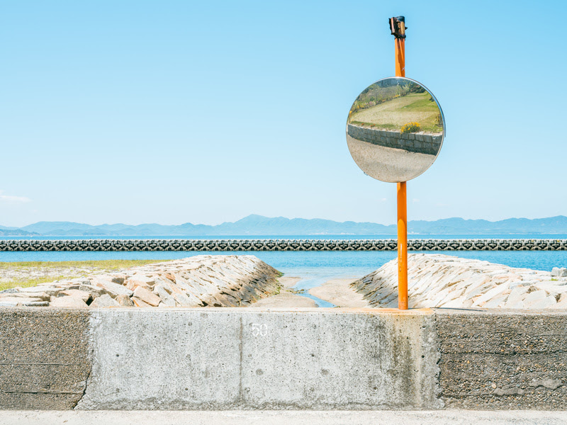 Teshima oferece uma experiência introspectiva, onde arte e meio ambiente se fundem para criar sensações únicas