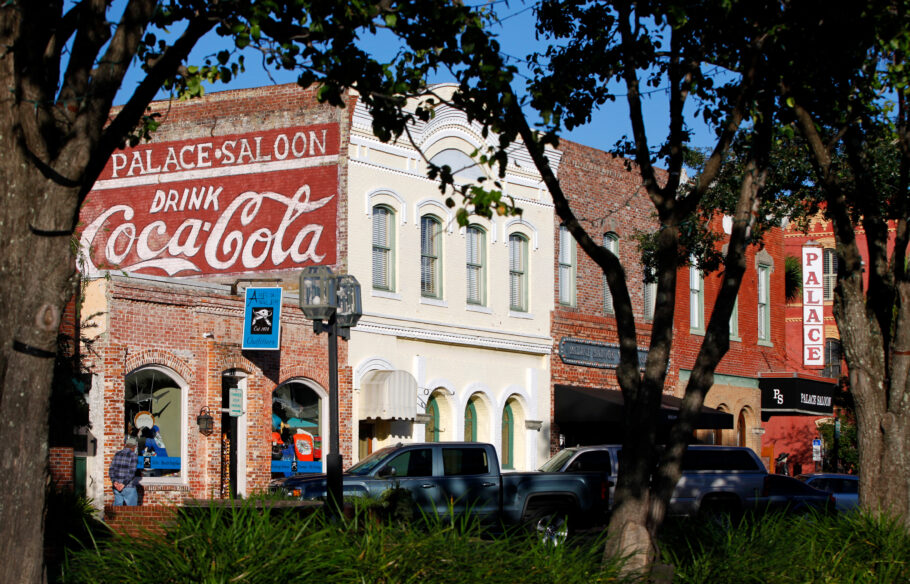 Boas opções de compras podem ser encontradas ao longo do ano e por toda Amelia Island