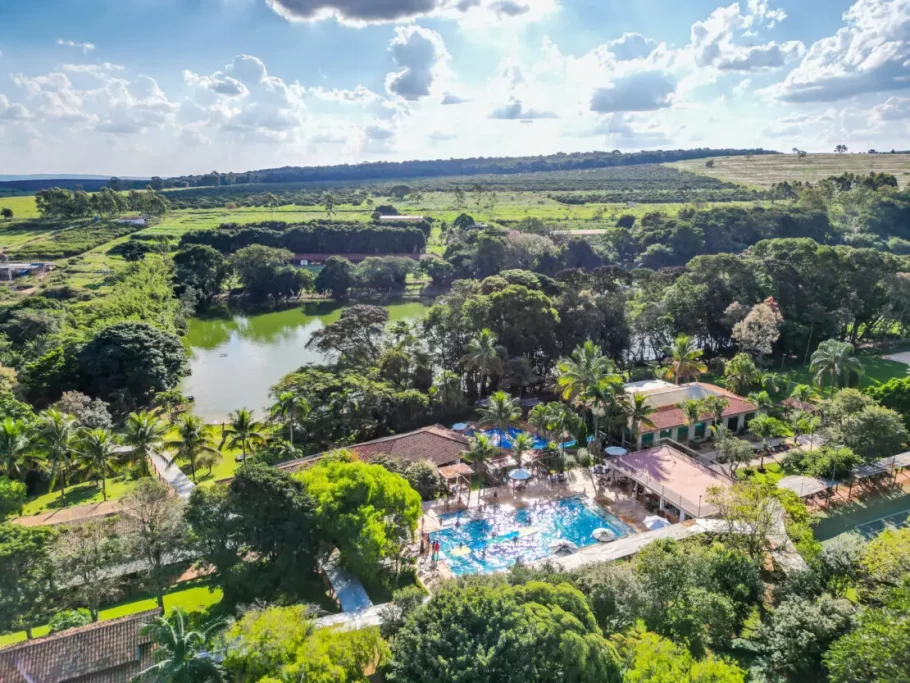 Vista panorâmica do Hotel-fazenda Areia que Canta, em Brotas