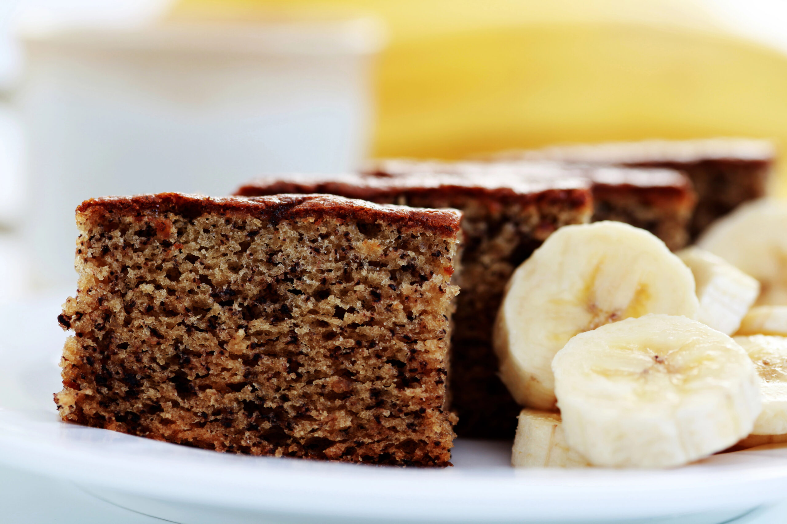 Saiba como fazer o bolo de chocolate com banana