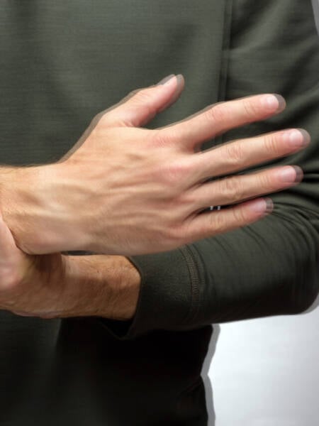 Estudo aponta que escolhas alimentares podem antecipar sinais do Parkinson em décadas.